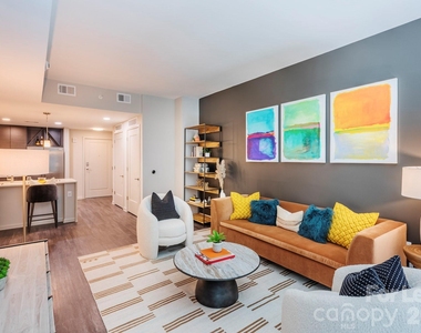 401 S Graham Street - Photo Thumbnail 17