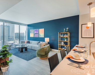 401 S Graham Street - Photo Thumbnail 23