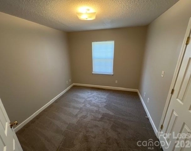 326 Faith Road - Photo Thumbnail 8