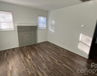 635 Smith Street - Photo Thumbnail 1