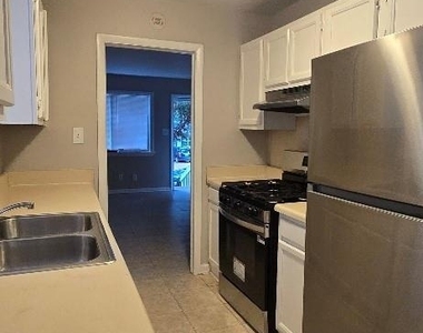 1803 Darbrook Drive - Photo Thumbnail 3