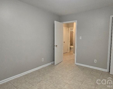 1803 Darbrook Drive - Photo Thumbnail 14