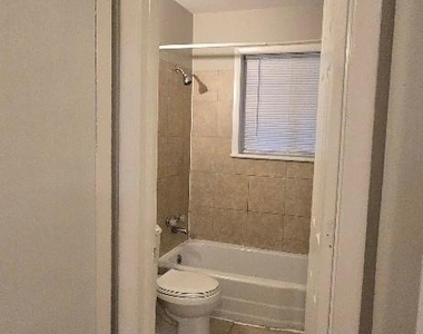1803 Darbrook Drive - Photo Thumbnail 7