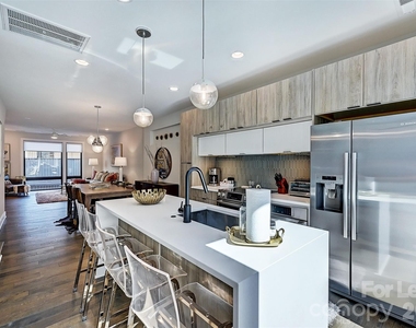 1208 Minter Place - Photo Thumbnail 9