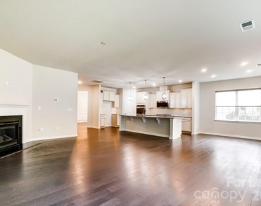 2337 Abundance Lane - Photo Thumbnail 3