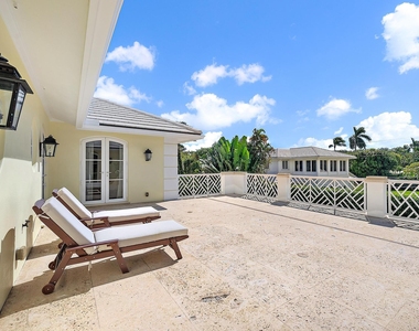 210 Emerald Lane - Photo Thumbnail 26