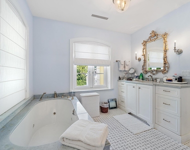 210 Emerald Lane - Photo Thumbnail 24