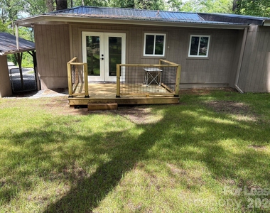 495 Armstrong Avenue - Photo Thumbnail 10