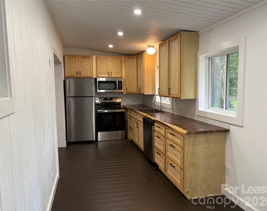 495 Armstrong Avenue - Photo Thumbnail 3