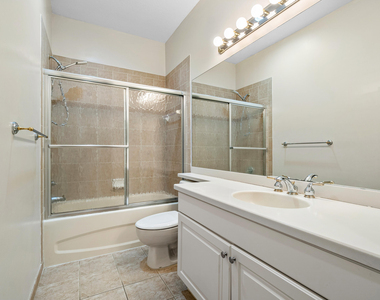 81 Nottingham Place - Photo Thumbnail 16