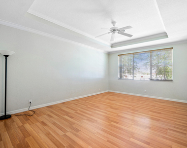 81 Nottingham Place - Photo Thumbnail 9