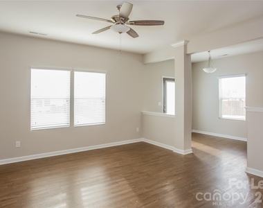 12549 Garron Road - Photo Thumbnail 4