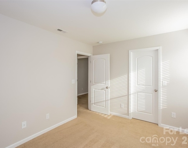 12549 Garron Road - Photo Thumbnail 10