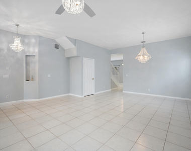 3190 El Camino Real - Photo Thumbnail 4