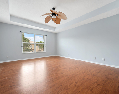 3190 El Camino Real - Photo Thumbnail 8