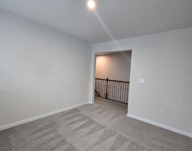 7223 Encino Place - Photo Thumbnail 13