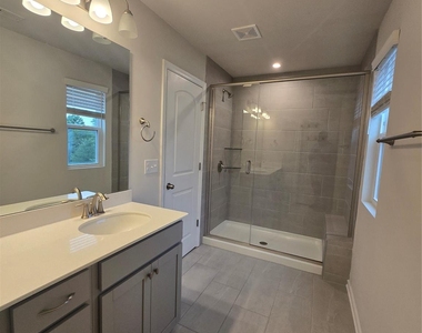 7223 Encino Place - Photo Thumbnail 8