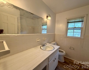 3720 S Providence Road - Photo Thumbnail 13