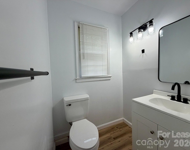 3720 S Providence Road - Photo Thumbnail 16