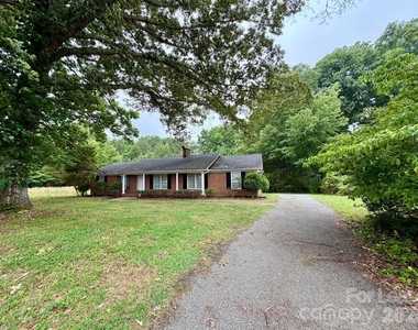 3720 S Providence Road - Photo Thumbnail 1