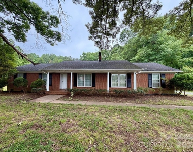 3720 S Providence Road - Photo Thumbnail 2