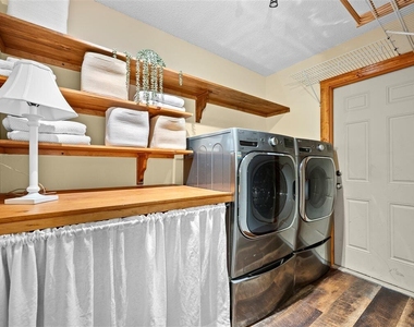 109 Seashore Drive - Photo Thumbnail 31