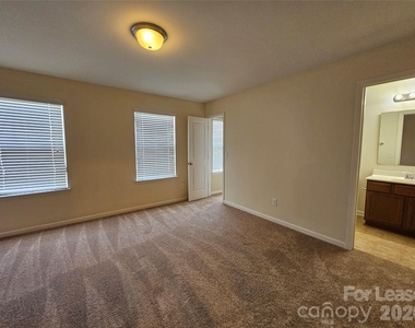 2824 Hopeton Court - Photo Thumbnail 15