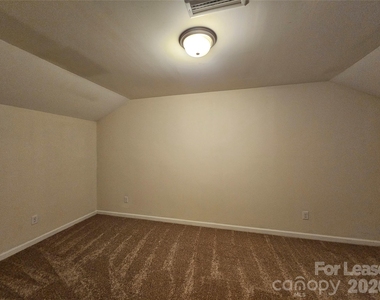 2824 Hopeton Court - Photo Thumbnail 17
