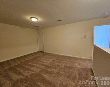 2824 Hopeton Court - Photo Thumbnail 13