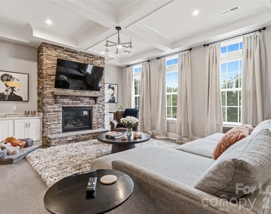13013 Butters Way - Photo Thumbnail 5