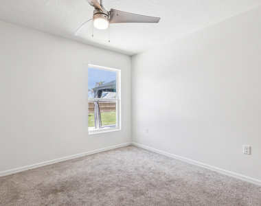766 Se Academy Lane - Photo Thumbnail 29