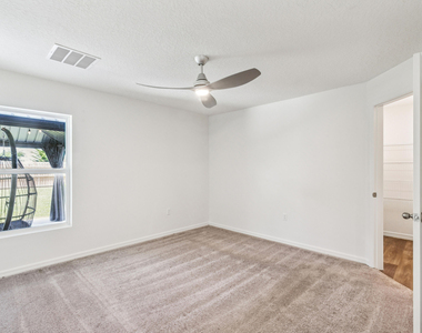 766 Se Academy Lane - Photo Thumbnail 18