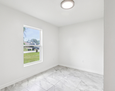 766 Se Academy Lane - Photo Thumbnail 26