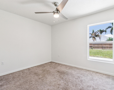 766 Se Academy Lane - Photo Thumbnail 28