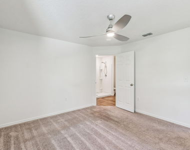 766 Se Academy Lane - Photo Thumbnail 19