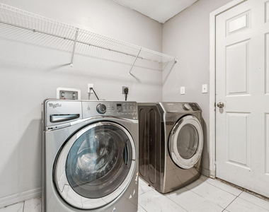766 Se Academy Lane - Photo Thumbnail 23