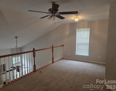 113 Kase Court - Photo Thumbnail 18
