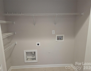 113 Kase Court - Photo Thumbnail 14