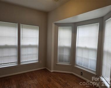 113 Kase Court - Photo Thumbnail 2