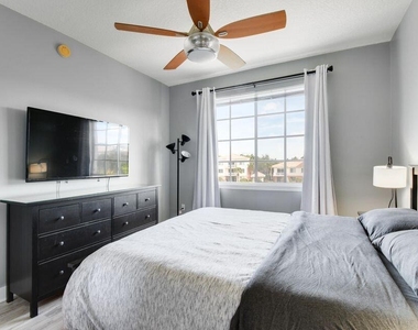 7302 W Myrtlewood Cir Circle W - Photo Thumbnail 9