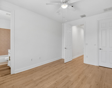 2502 N Dixie Highway - Photo Thumbnail 29