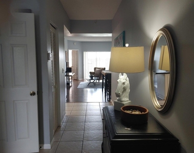 2100 Greenview Shores Boulevard - Photo Thumbnail 2