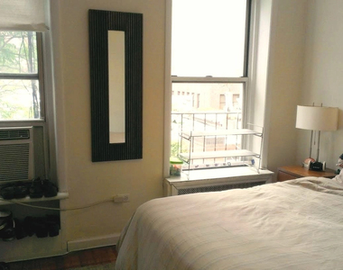  East 30th Street - Photo Thumbnail 1