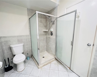 471 West Duarte Rd - Photo Thumbnail 11