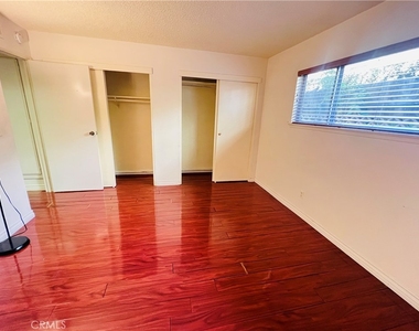 471 West Duarte Rd - Photo Thumbnail 15
