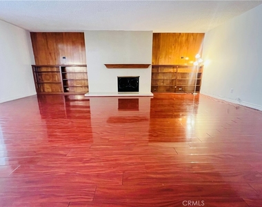 471 West Duarte Rd - Photo Thumbnail 3