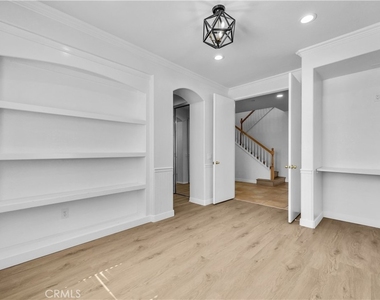 19177 Mission Grove S - Photo Thumbnail 15