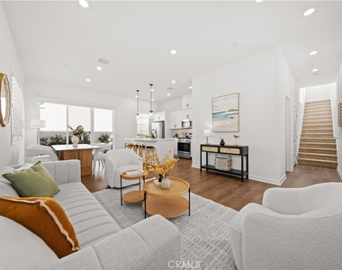 4451 S Bryant Paseo - Photo Thumbnail 5