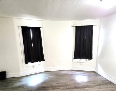 409 W 17th - Photo Thumbnail 2