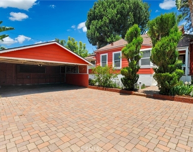 703 Manzanita Avenue - Photo Thumbnail 14